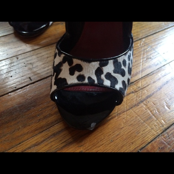 Beautiful Leopard Print Heels - Picture 5 of 6
